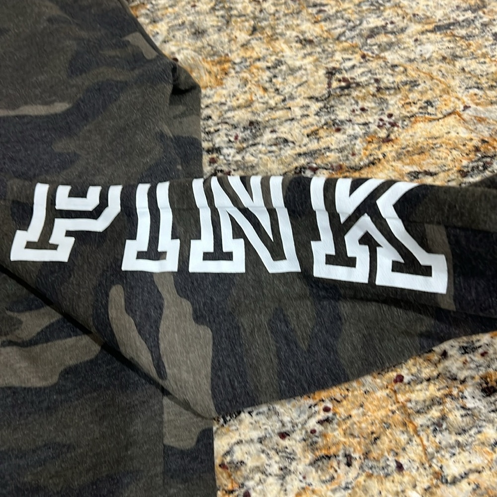 Pink Victoria secret camo joggers - Picture 9 of 13